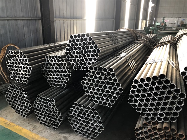 宿迁小口径厚壁无缝钢管